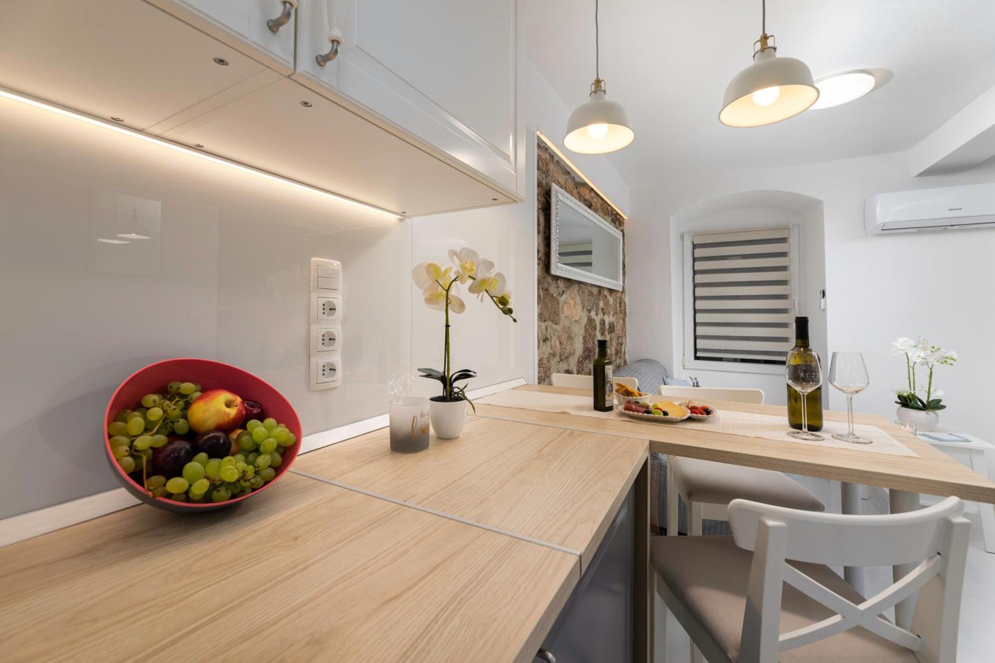 Apartment Gaviota Krk 크르크 외부 사진
