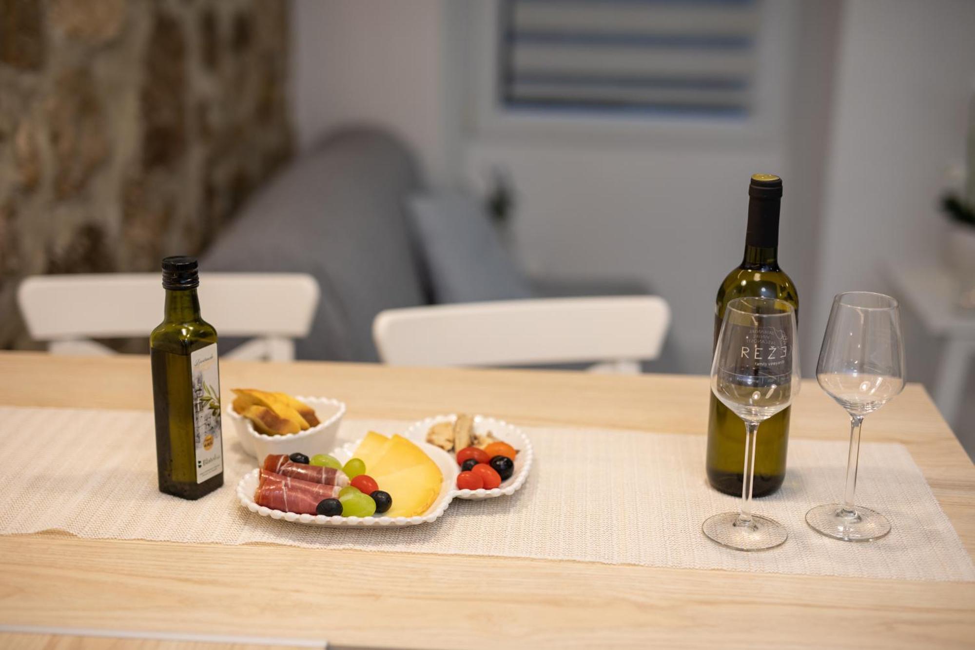 Apartment Gaviota Krk 크르크 외부 사진