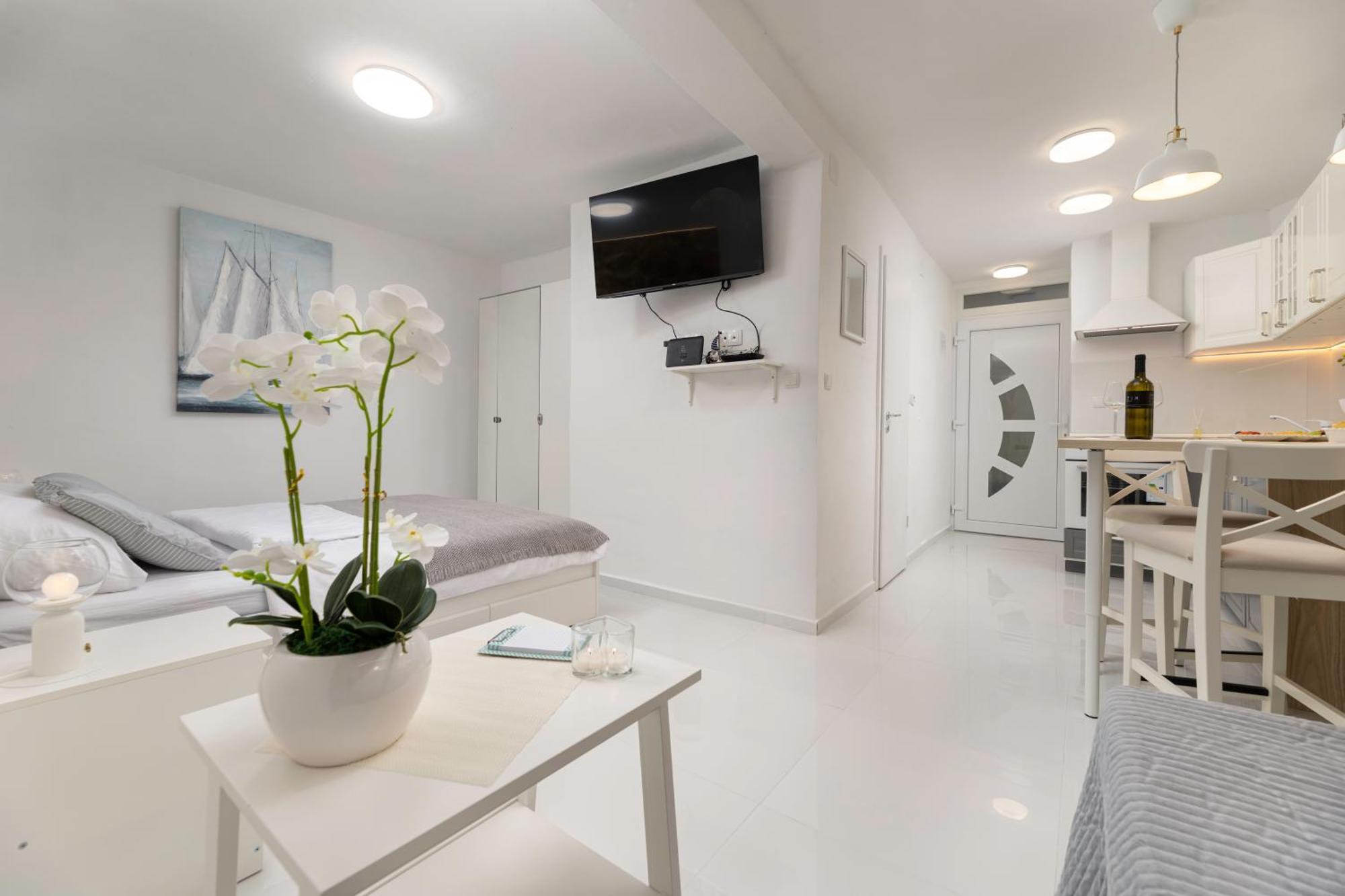 Apartment Gaviota Krk 크르크 외부 사진